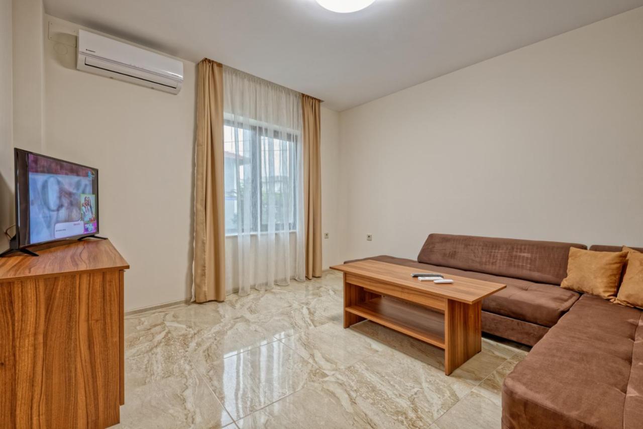 Къща За Гости Relax Hisarya Exterior photo